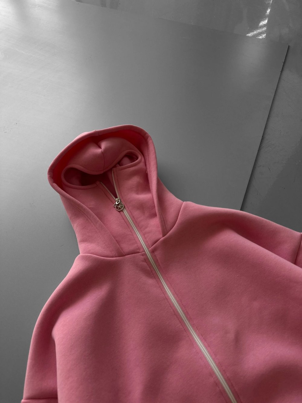 FULL ZİP 3 İPLİK PAMUKLU KUMAŞ MASKELİ HIRKA PEMBE