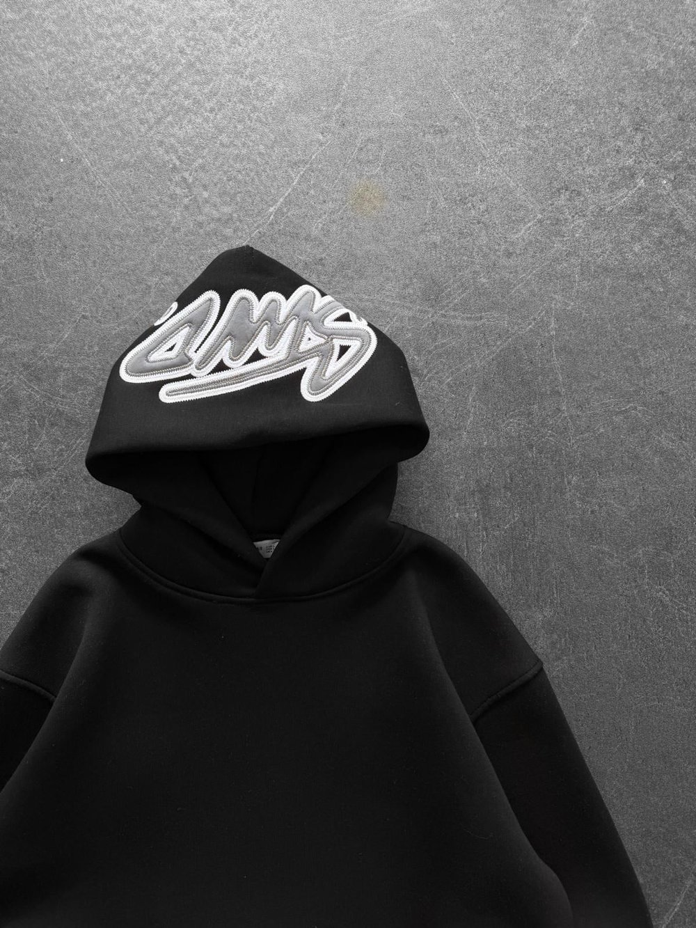 KAPÜŞON NAKIŞLI 3 İPLİK PAMUKLU KUMAŞ OVERSİZE STW SWEAT SİYAH