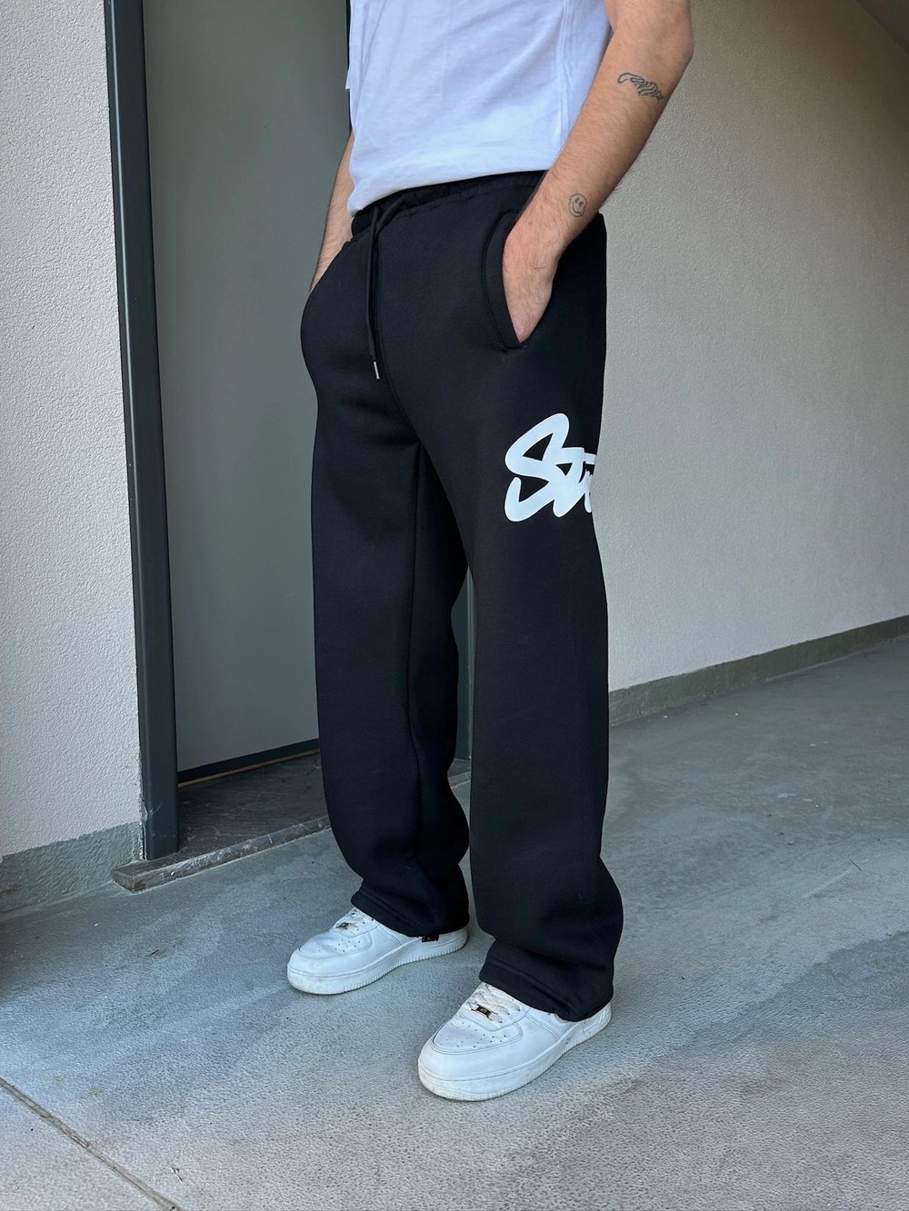 ÖZEL SERİ BÜYÜK BASKI STW PAÇA AYARLANABİLİR BAGGY EŞOFMAN ALTI SİYAH