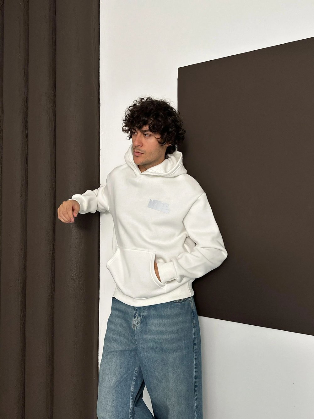 ÖZEL SERİ NK REFLEKTÖRLÜ OVERSİZE KAPÜŞONLU SWEAT BEYAZ