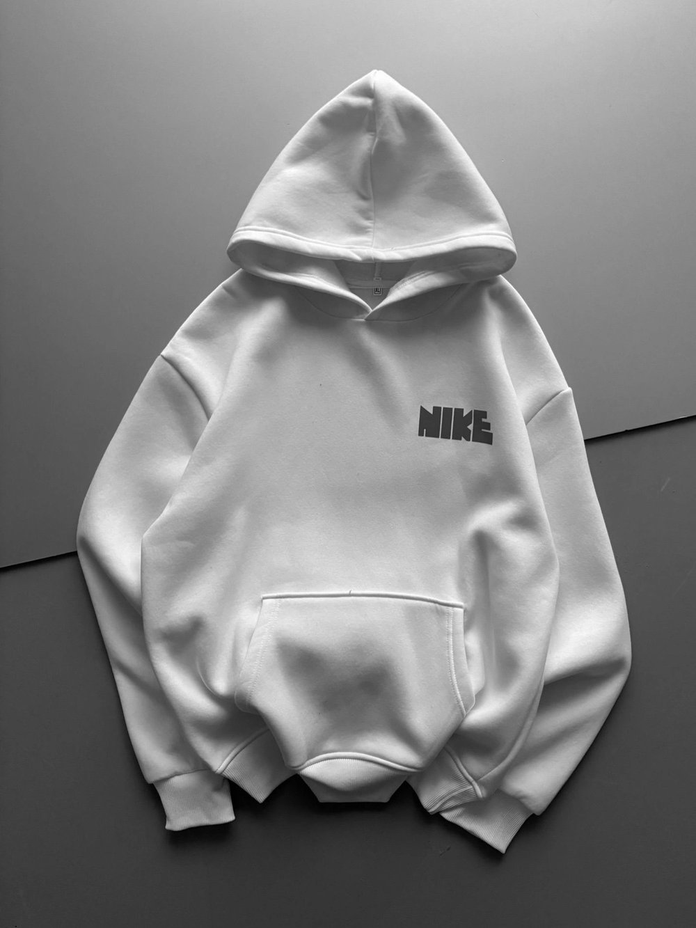 ÖZEL SERİ NK REFLEKTÖRLÜ OVERSİZE KAPÜŞONLU SWEAT BEYAZ