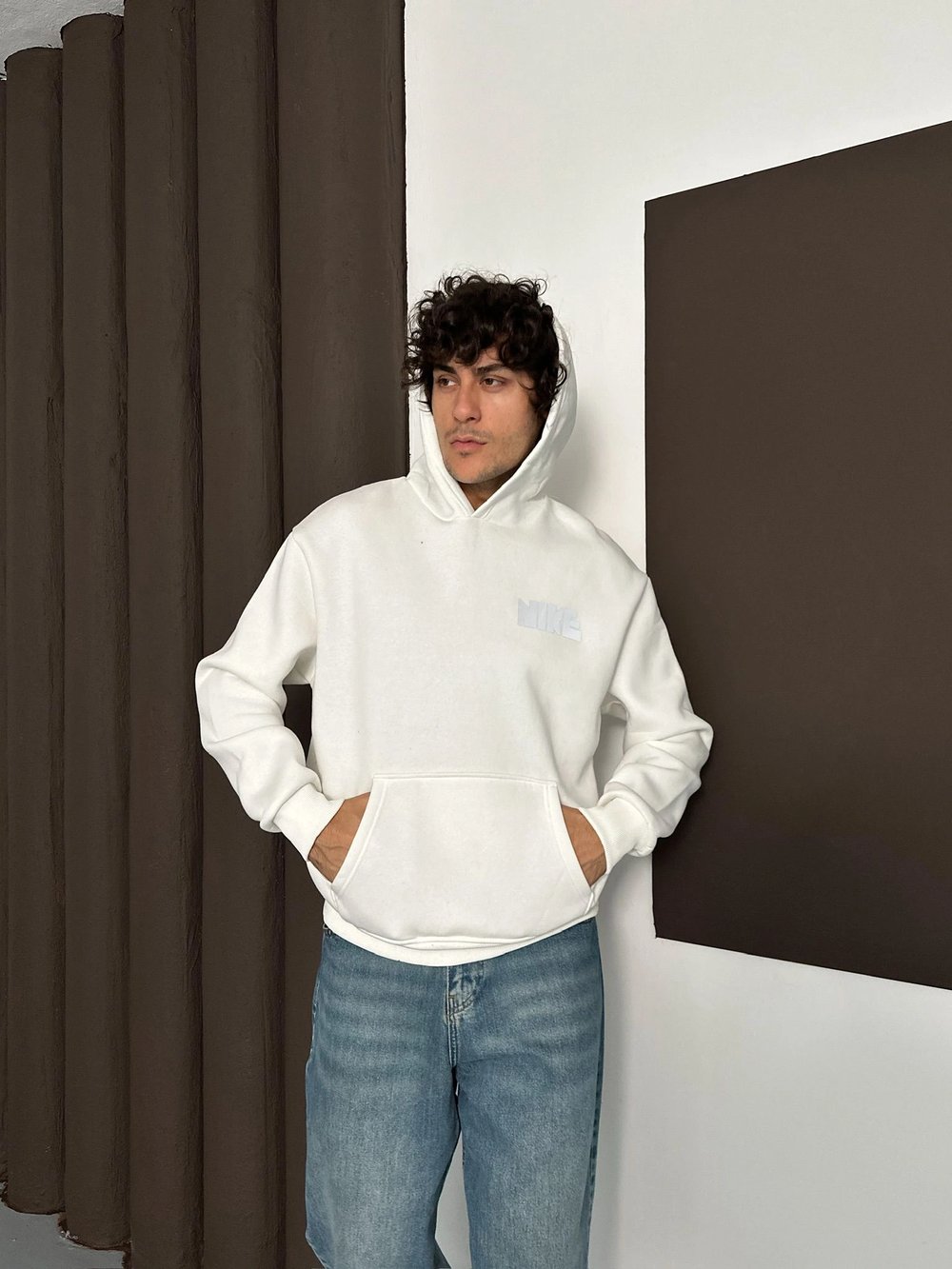 ÖZEL SERİ NK REFLEKTÖRLÜ OVERSİZE KAPÜŞONLU SWEAT BEYAZ