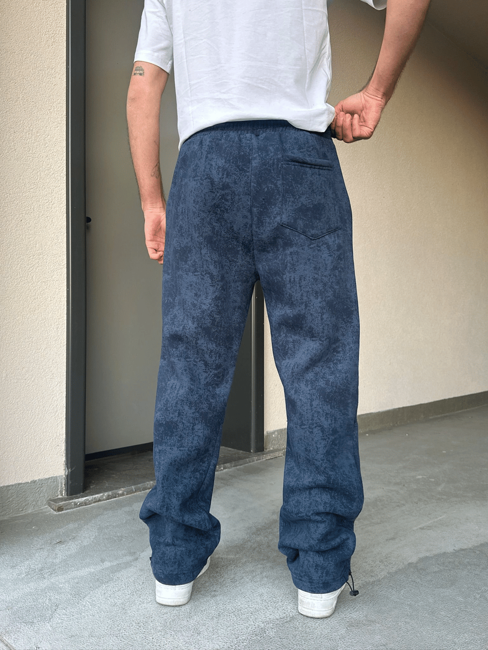 ÖZEL SERİ YIKAMALI KÜÇÜK BASKI PAÇA AYARLANABİLİR BAGGY EŞOFMAN ALTI LACİ
