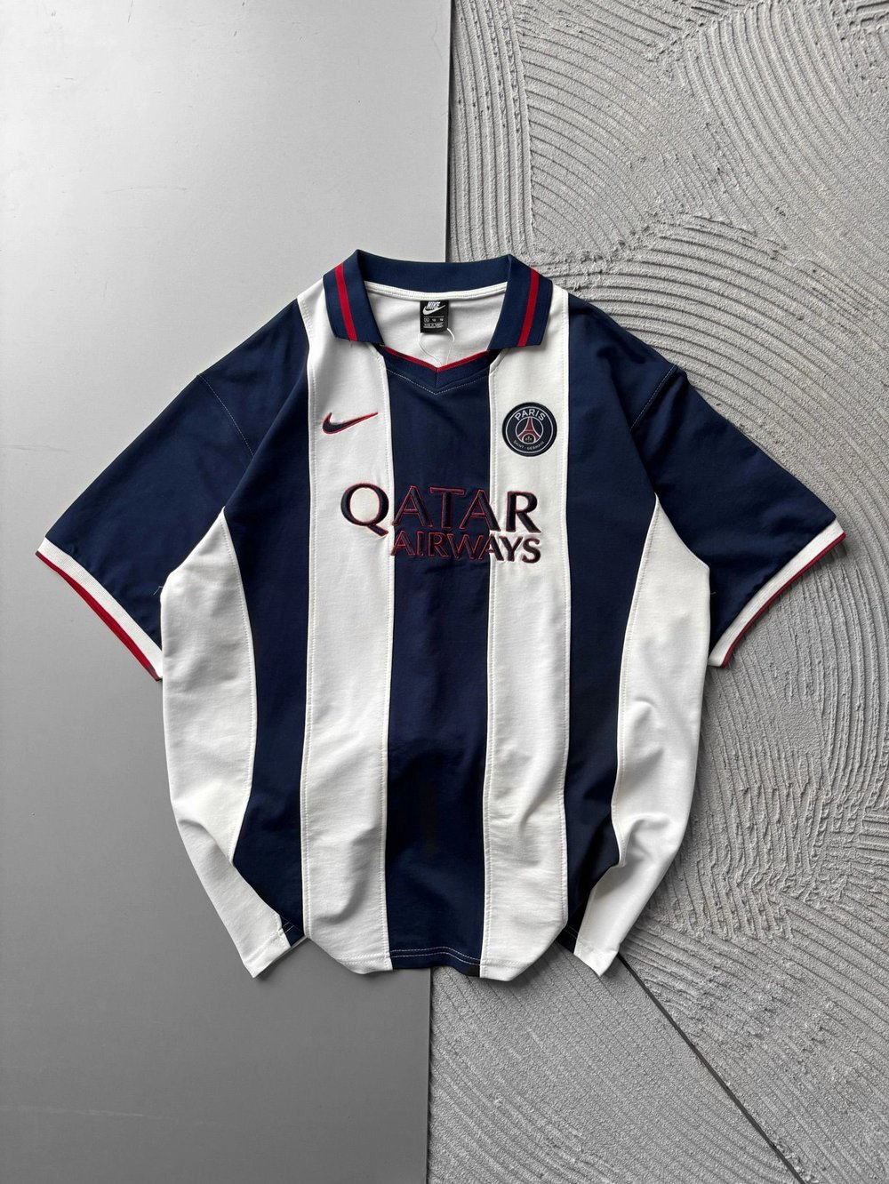 POLO YAKA SERİTLİ PSG NAKIS OVERSİZE TSHİRT