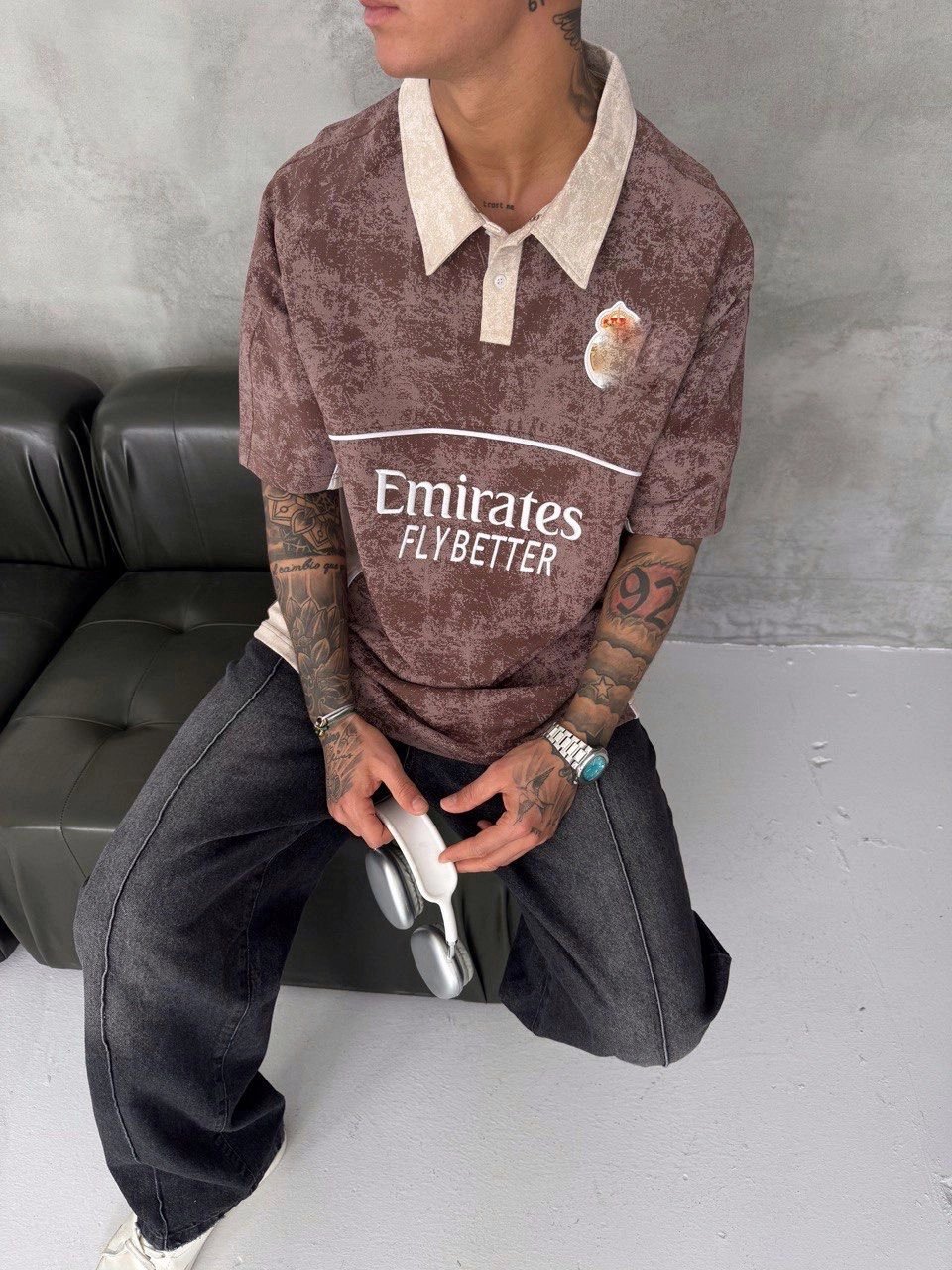 POLO YAKA YIKAMALI RM NAKIŞ OVERSIZE TSHIRT KAHVE