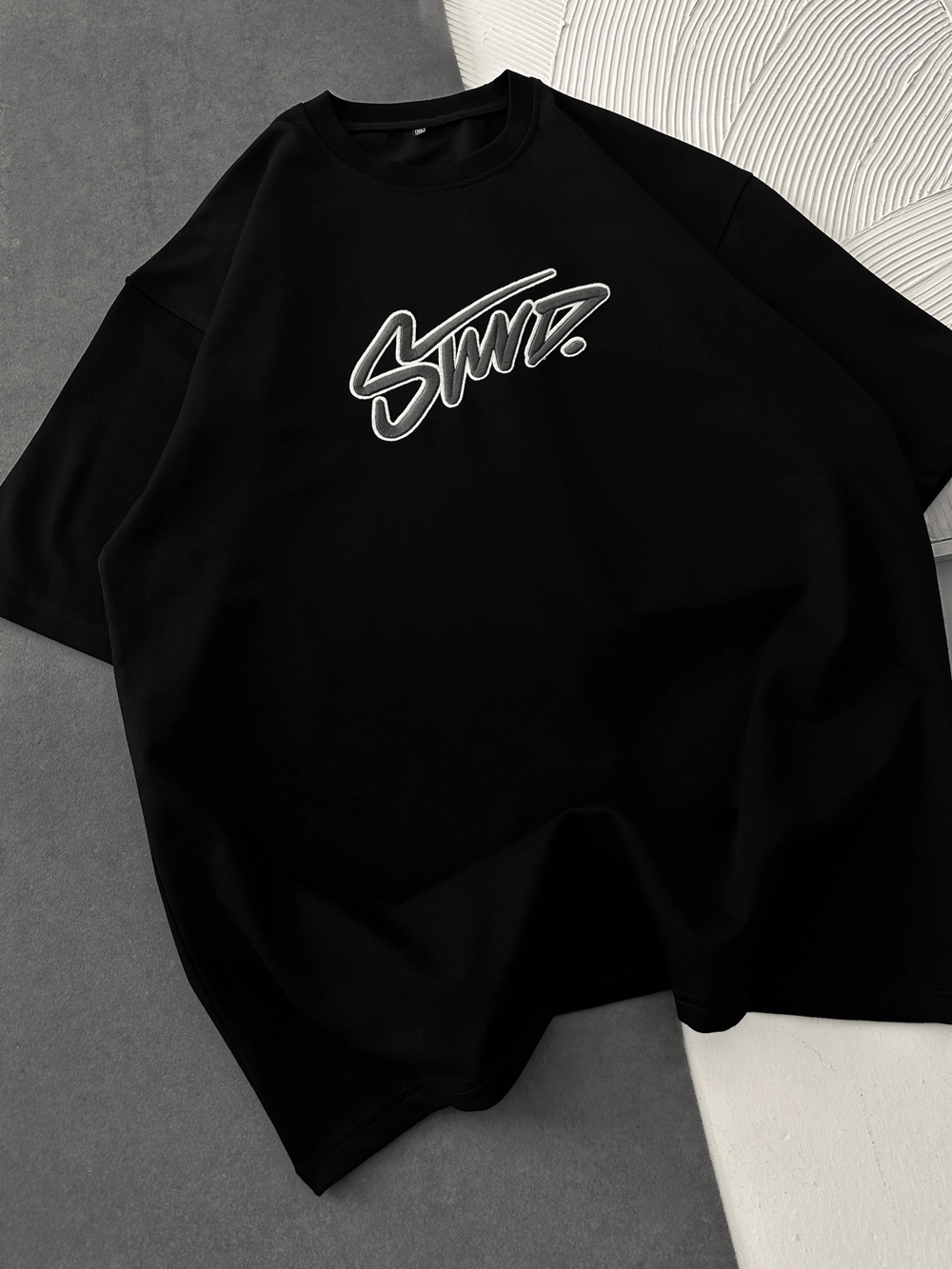 STW KABARTMA NAKIŞ BISIKLET YAKA OVERSIZE TSHIRT SİYAH