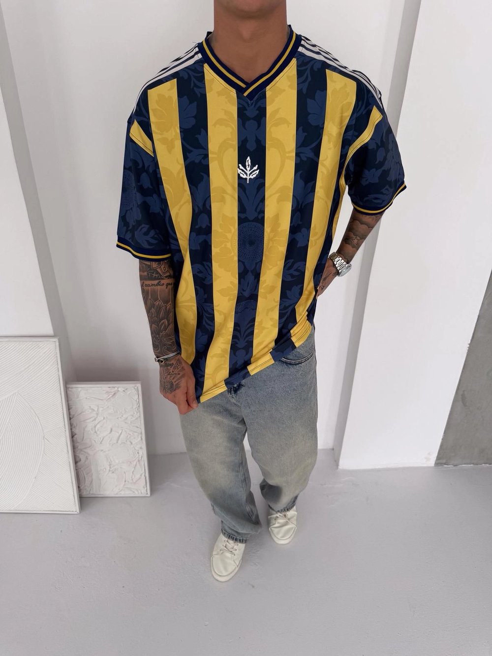 V YAKA VINTAGE ÖZEL SERI TSHIRT