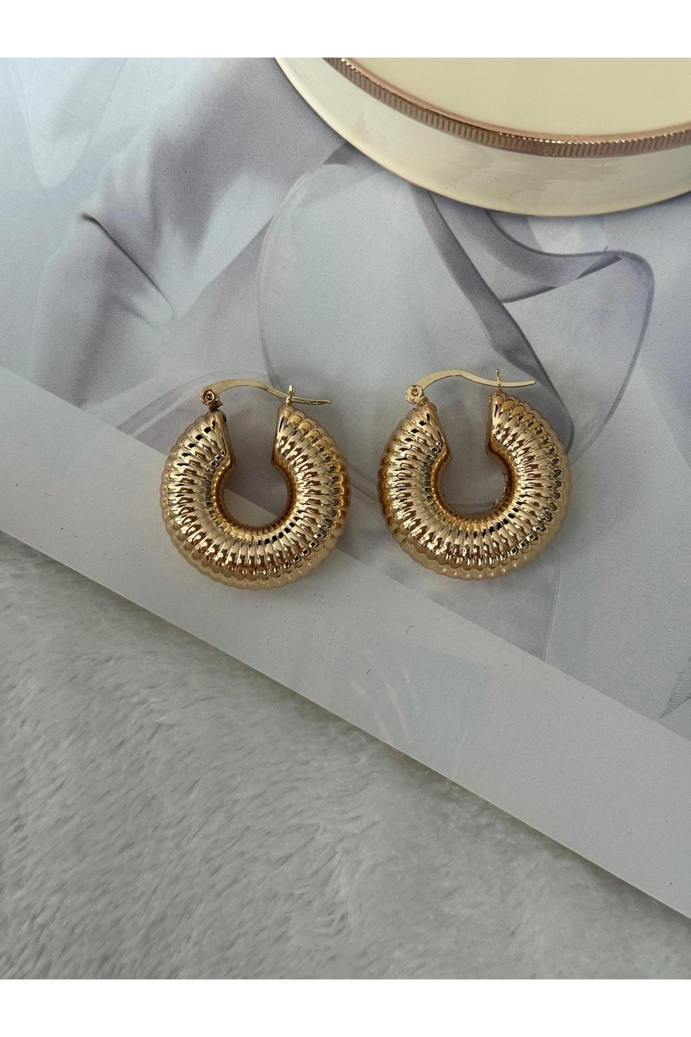 Bombeli Model Gold Ithal Halka Küpe