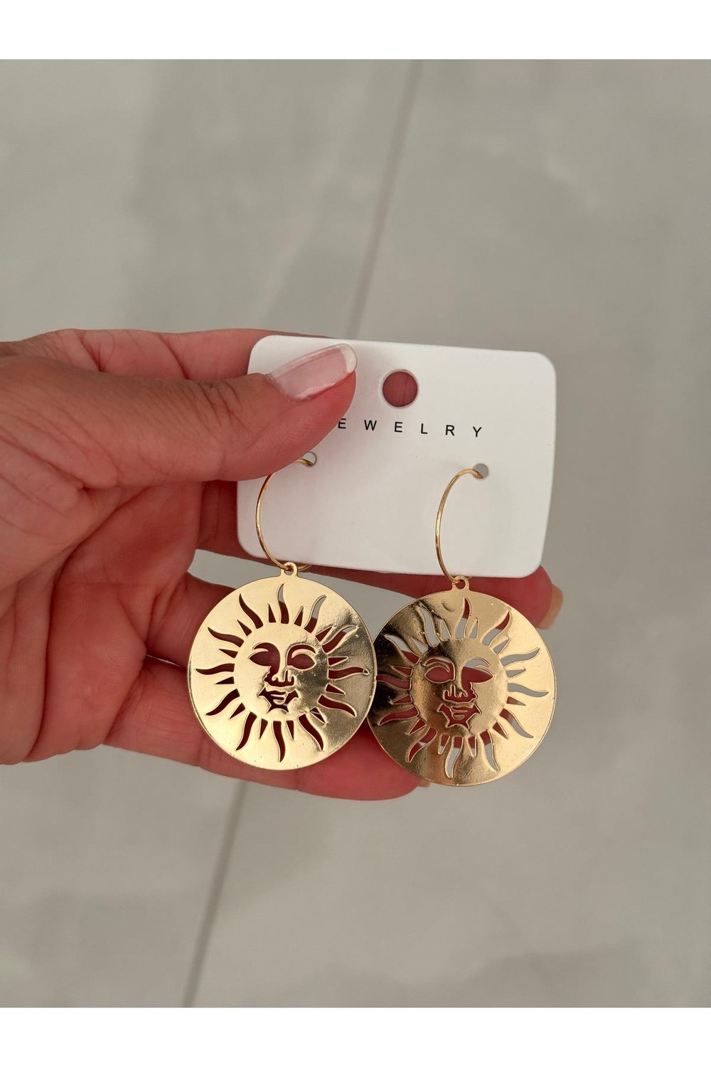 Büyük Boy Sallantılı Gold Günüş Küpe