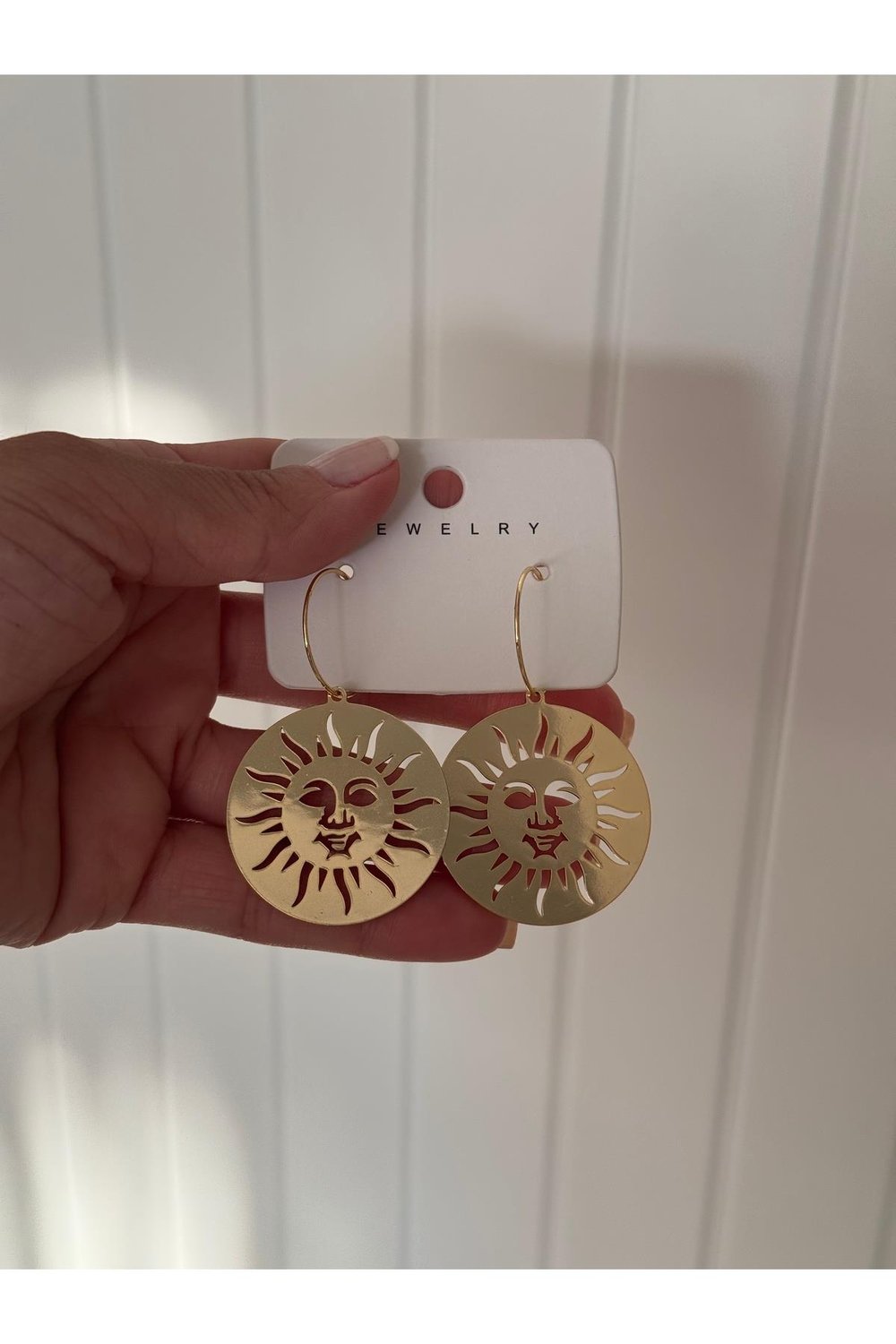 Büyük Boy Sallantılı Gold Günüş Küpe