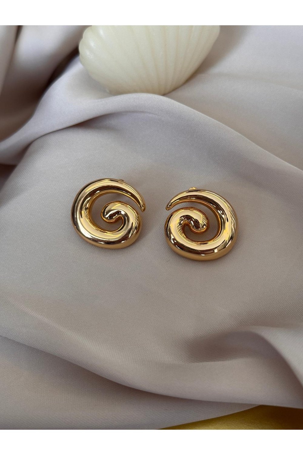 Gold Yuvarlak Küpe | Modern Tasarım Küpe | 1. Sınıf Kalite Kaplama Küpe