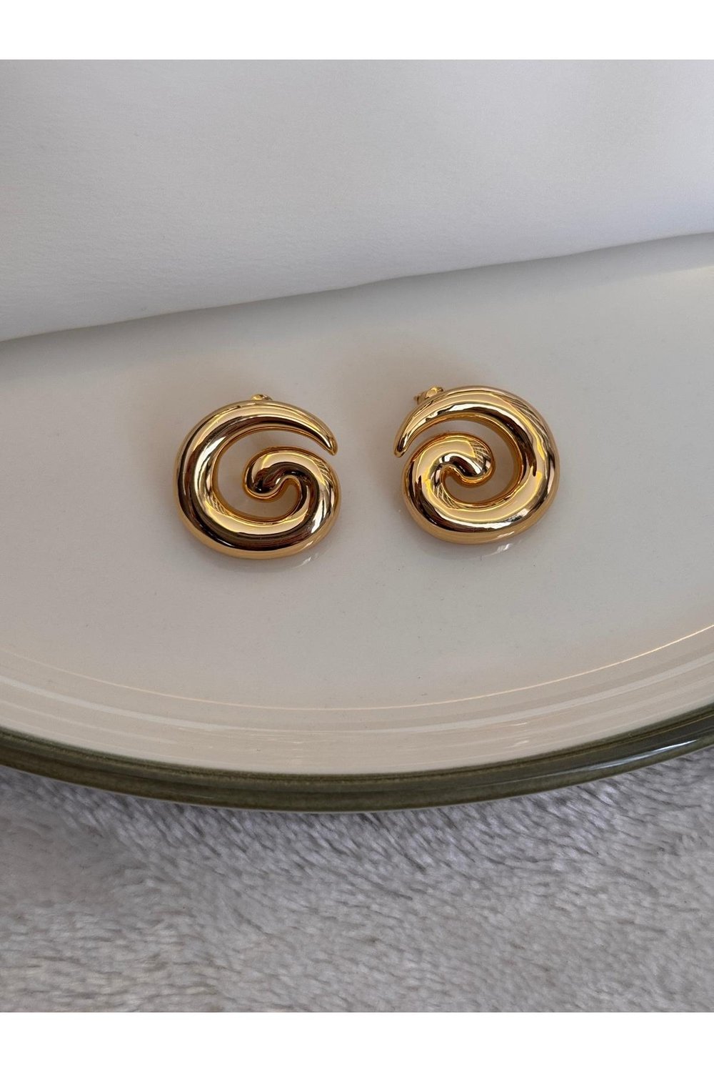 Gold Yuvarlak Küpe | Modern Tasarım Küpe | 1. Sınıf Kalite Kaplama Küpe