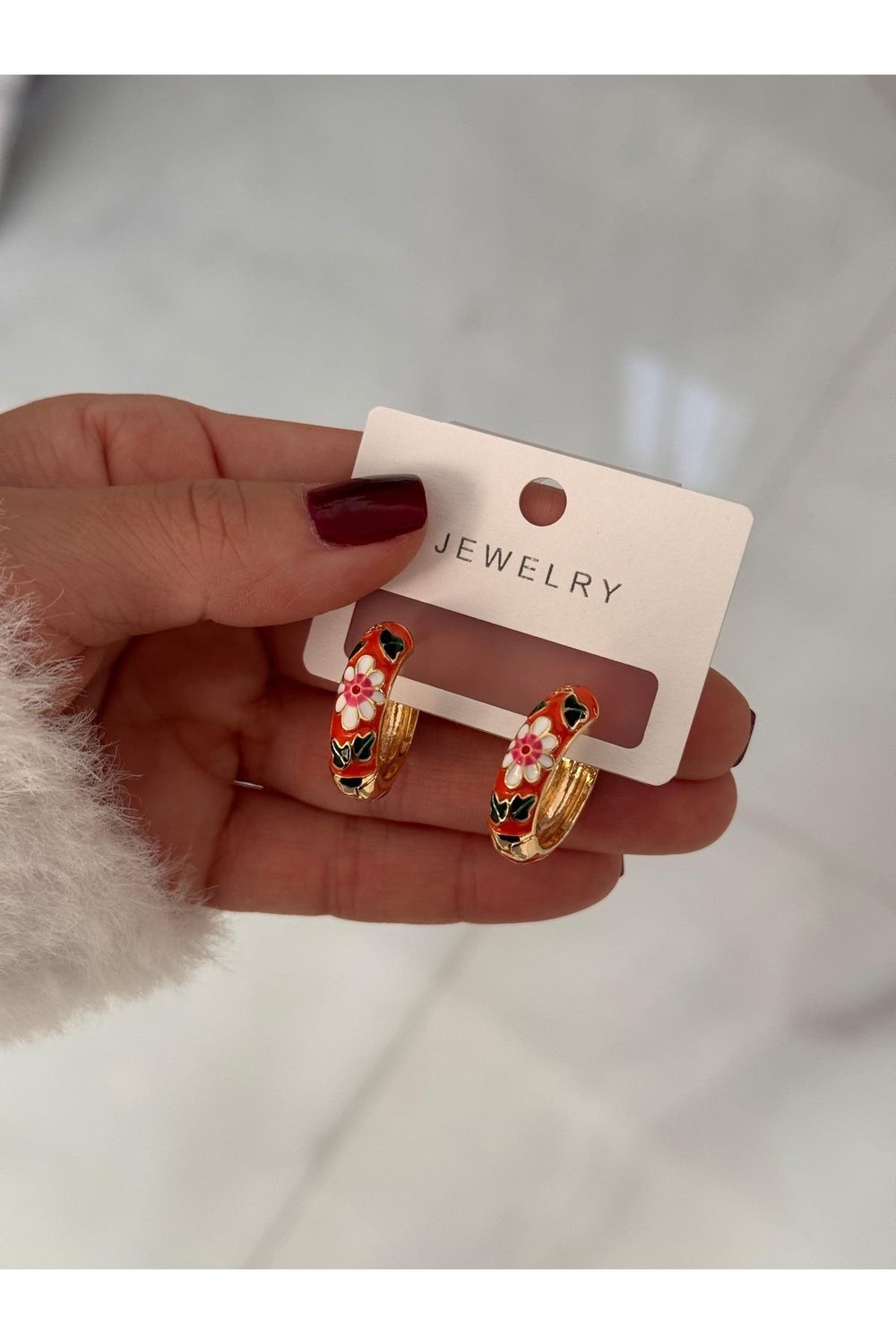 Renk Atmaz İthal Renkli Mineli Çiçekli Halka Küpe | Mineli Gold Halka Küpe