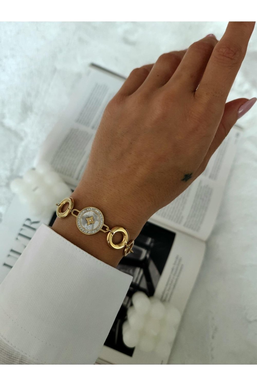 Zirkon Taşlı Ithal Paslanmaz Çelik Gold Vip Bileklik