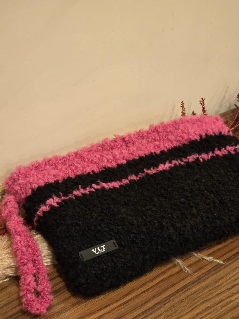 Cozy Clutch