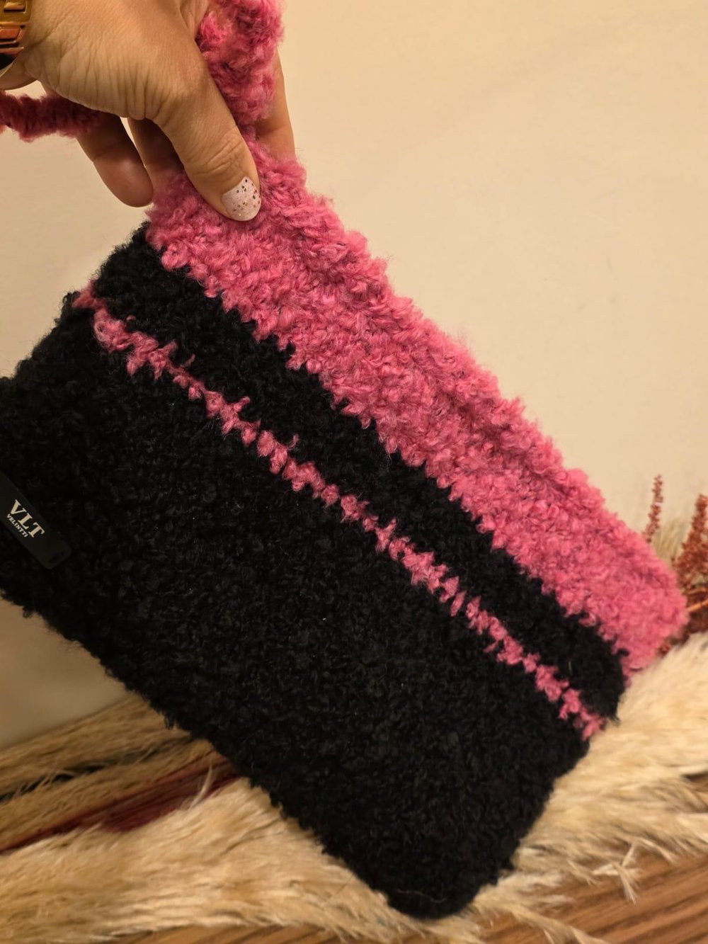 Cozy Clutch
