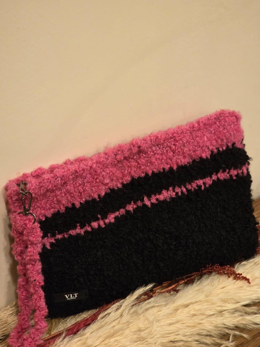 Cozy Clutch