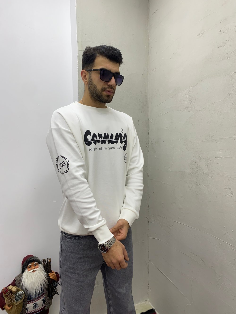 Beyaz Baskılı Kol Detaylı Sweatshirt