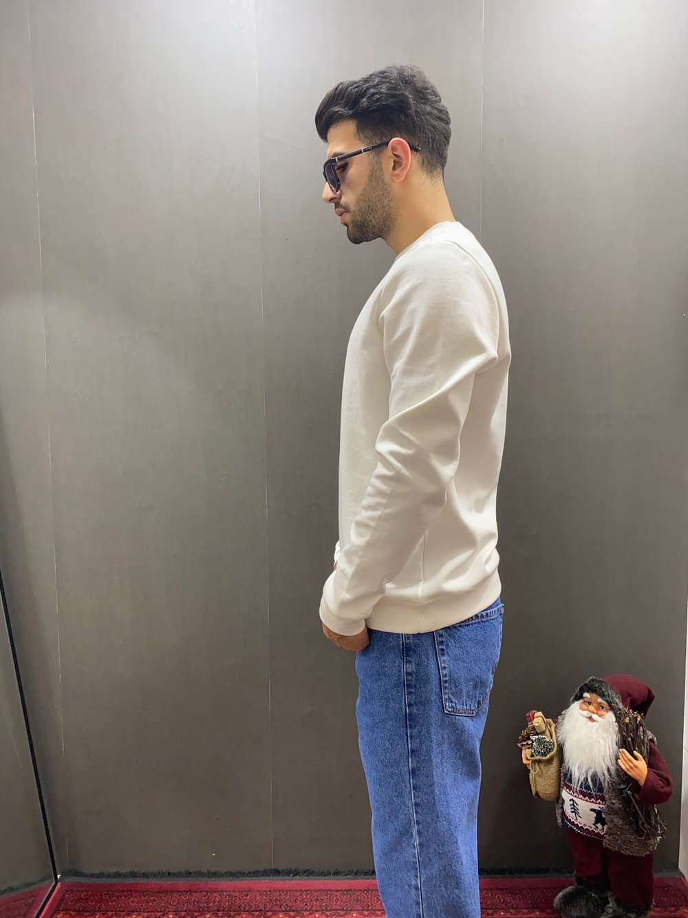 Beyaz Minimal Baskılı Sweatshirt