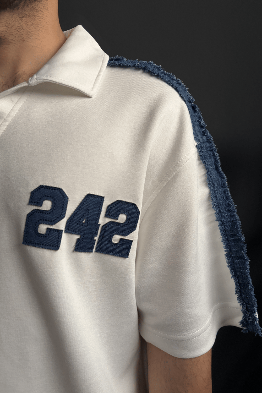Ekru 242 Şerit Detaylı Eşofman Takımı
