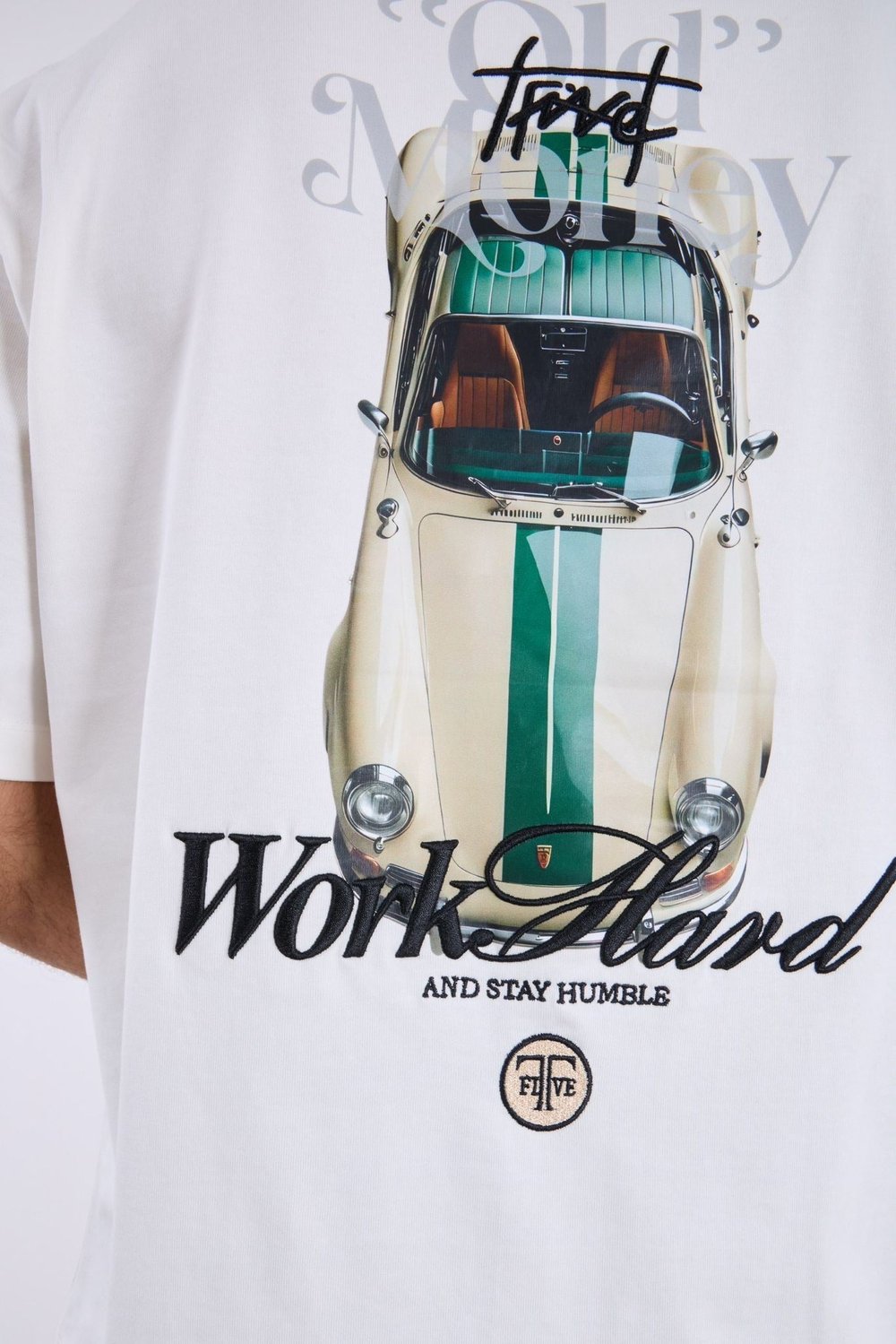 Old Money Porsche Sırt Baskılı T-shirt Beyaz