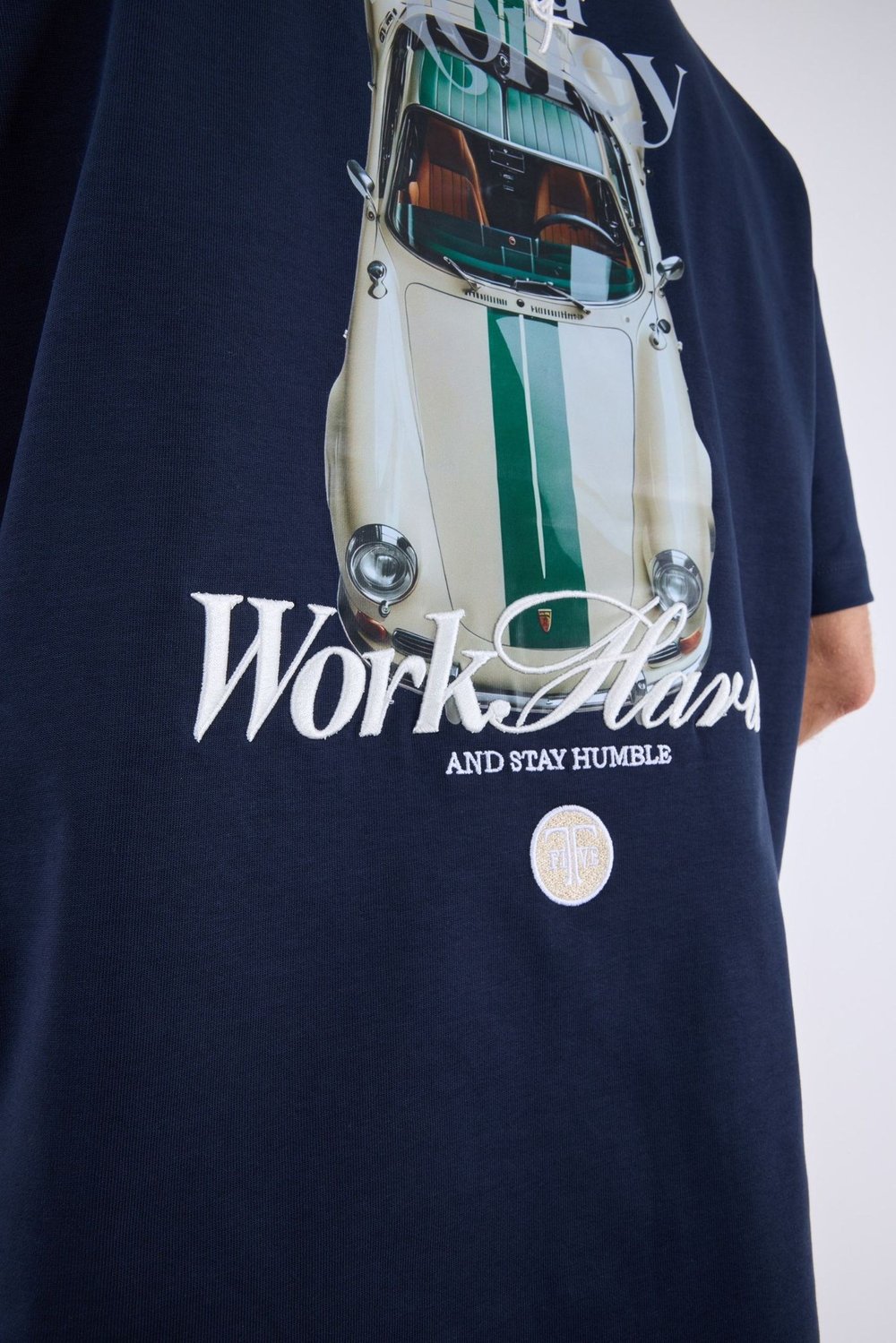 Old Money Porsche Sırt Baskılı T-shirt Lacivert