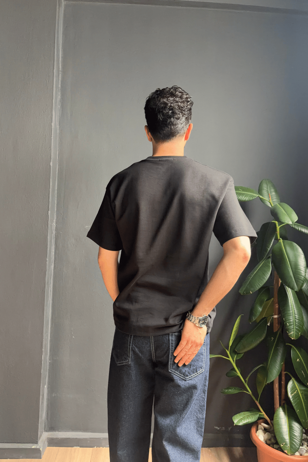 Siyah Atelier Nakışlı Tişört