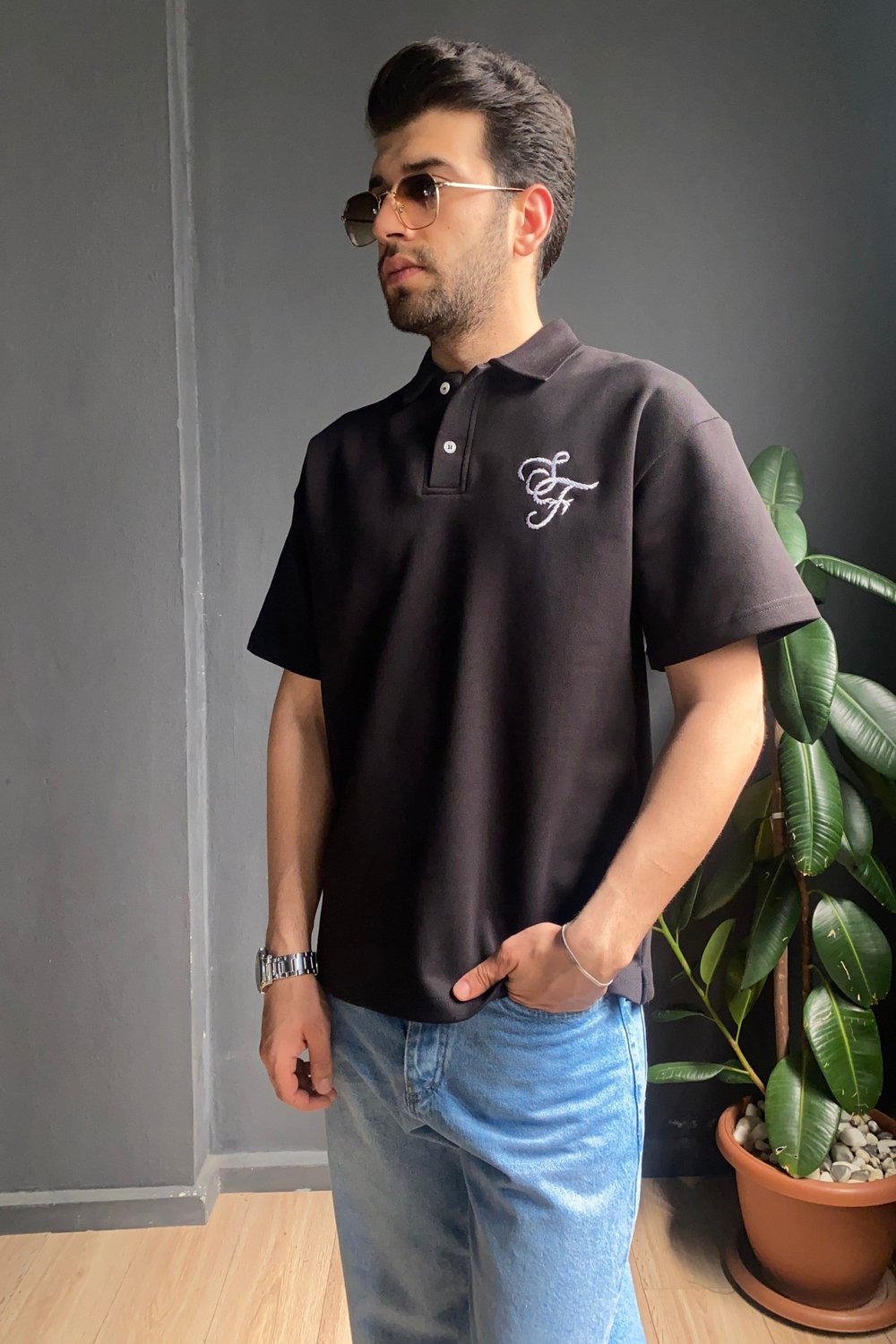 Siyah Pike Kumaş Göğüs Nakışlı Polo Yaka Tişört