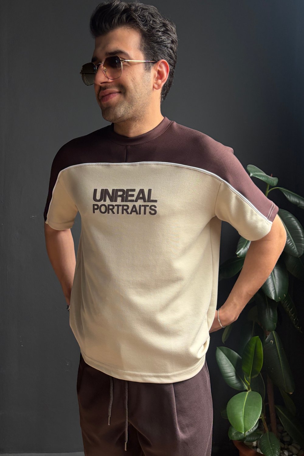 Unreal Baskılı Çift Renk Kahverengi Tişört