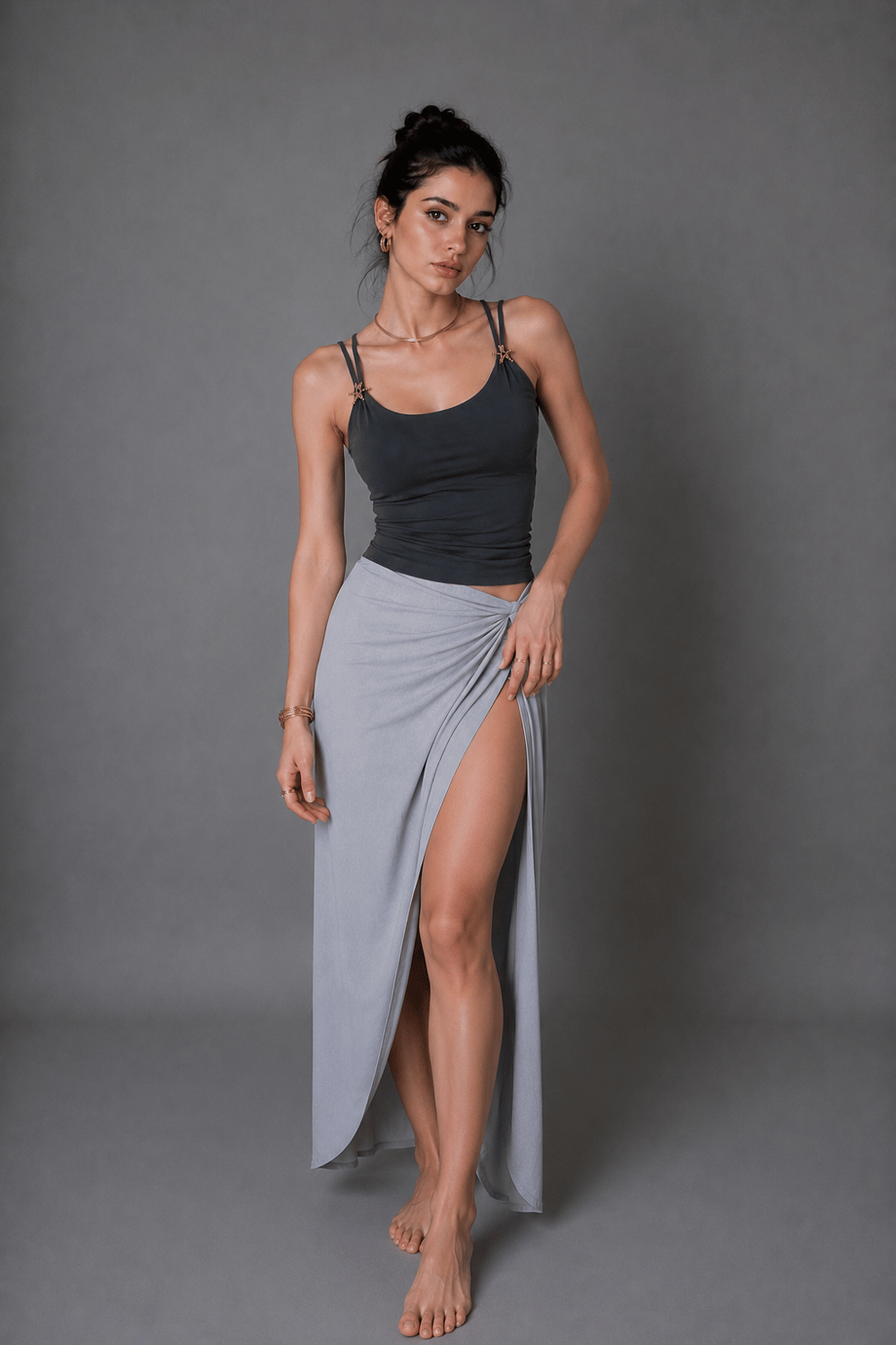 Kadın Antrasit Aksesuar Detaylı İp Askılı Slim Fit Bluz