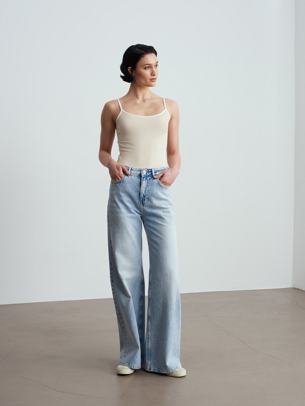 Alveria Contrast Stone Strap Top