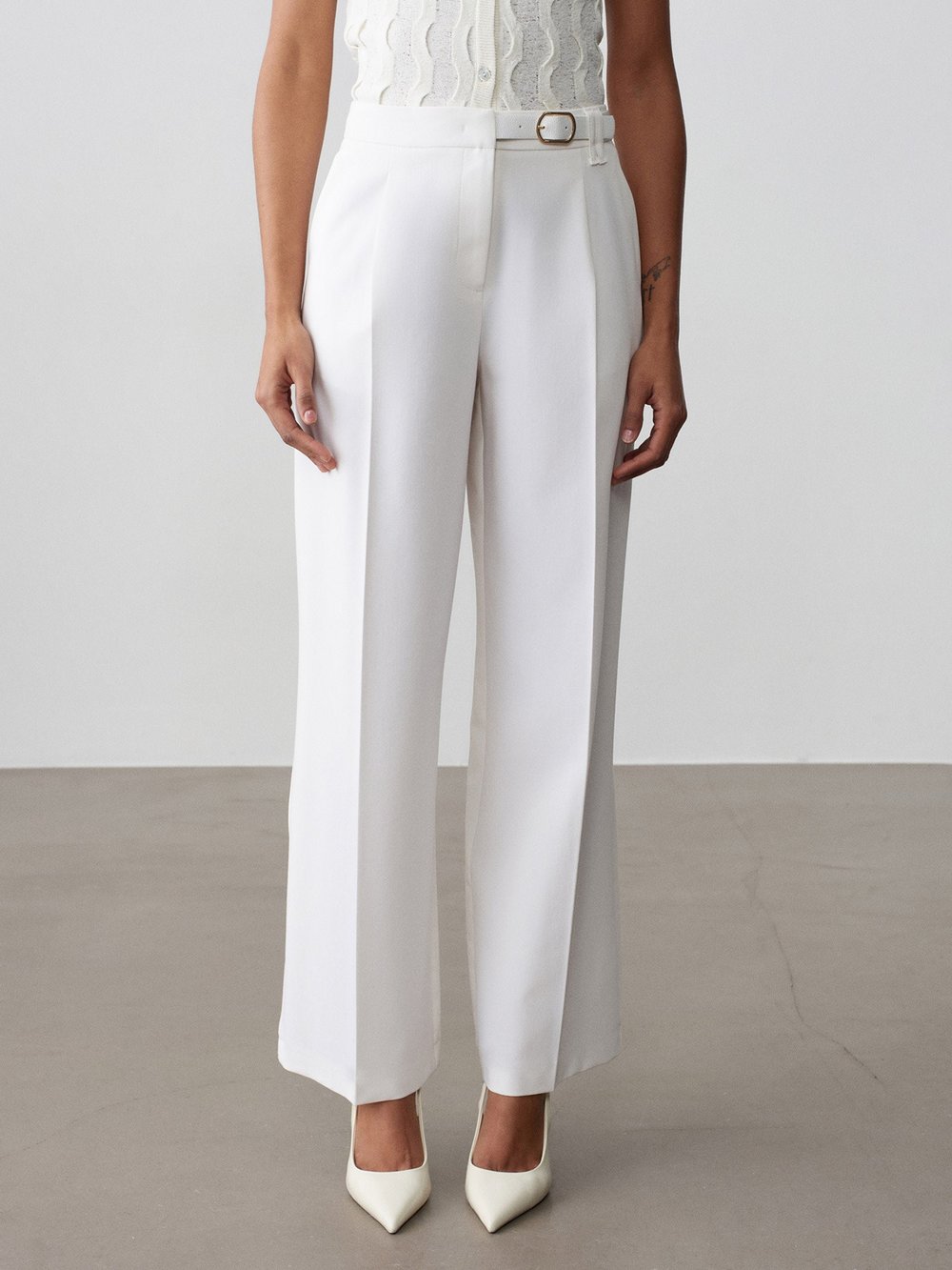 Mid Rise Belted Trousers Light Stone