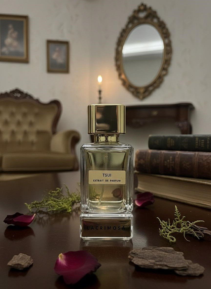 Tsui 50 ml Kadın Parfüm, Çiçeksi&Odunsu, Gül, Bergamot, Sandal Ağacı