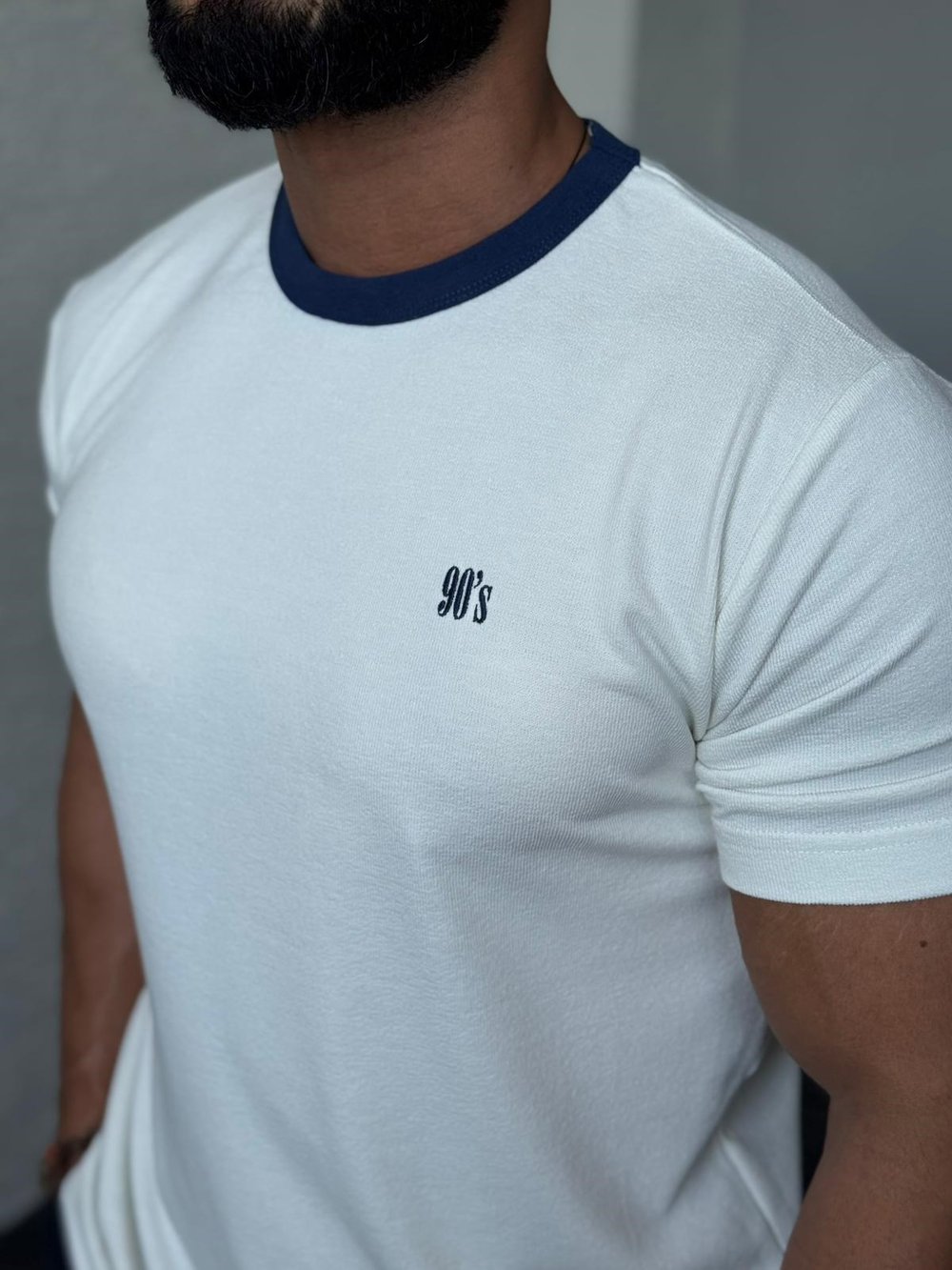 Beyaz 90s Nakış Baskılı Modeli