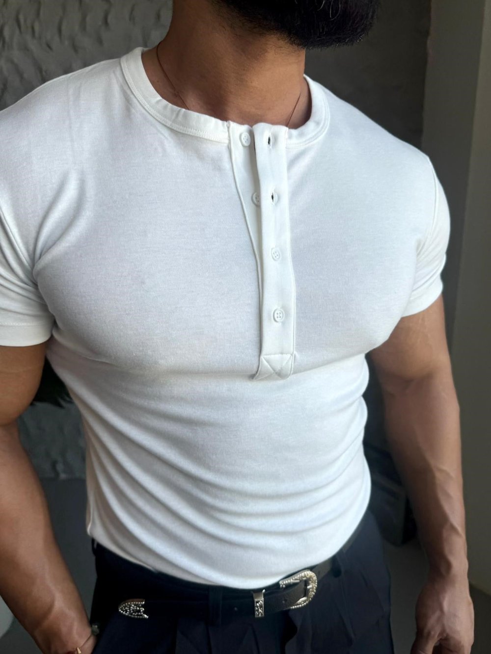 Fit Düğme Detay Tişört Modeli Siyah  