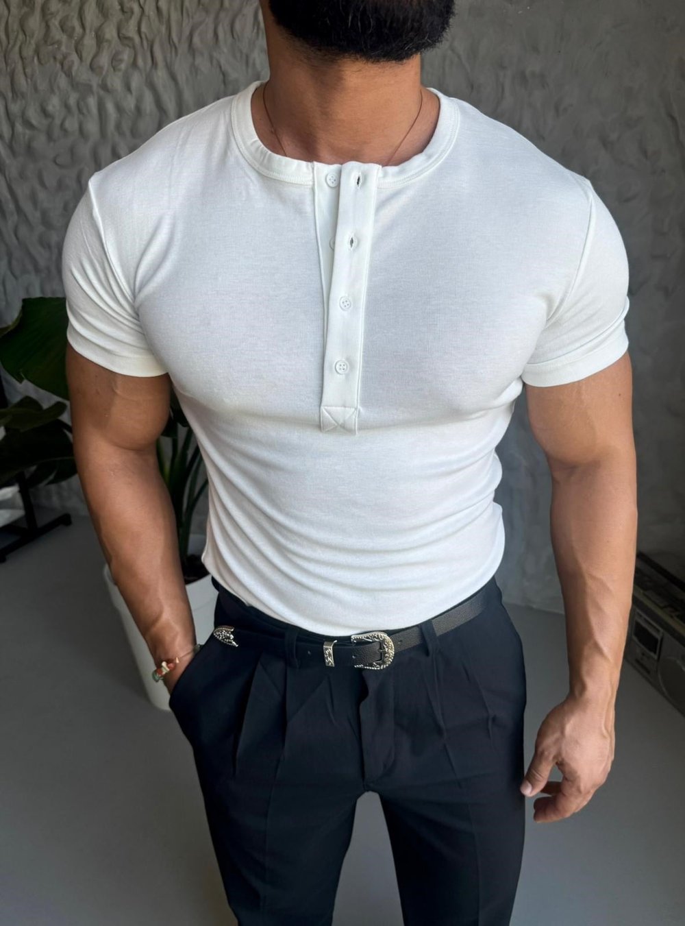 Fit Düğme Detay Tişört Modeli Siyah  