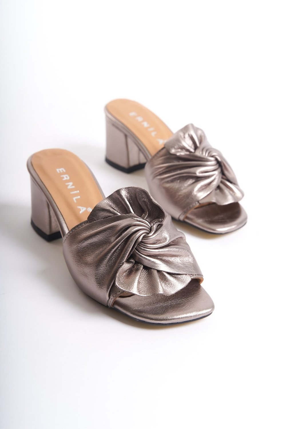 SHOES HAKİKİ DERİ FİYONKLU TOPUKLU TERLİK