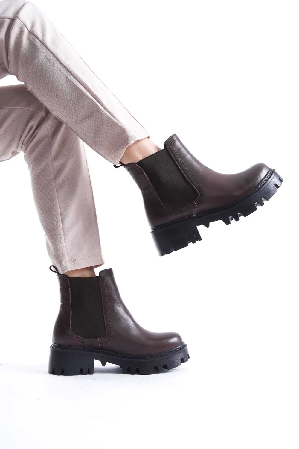 SHOES HAKİKİ DERİ LASTİKLİ KADIN BOT