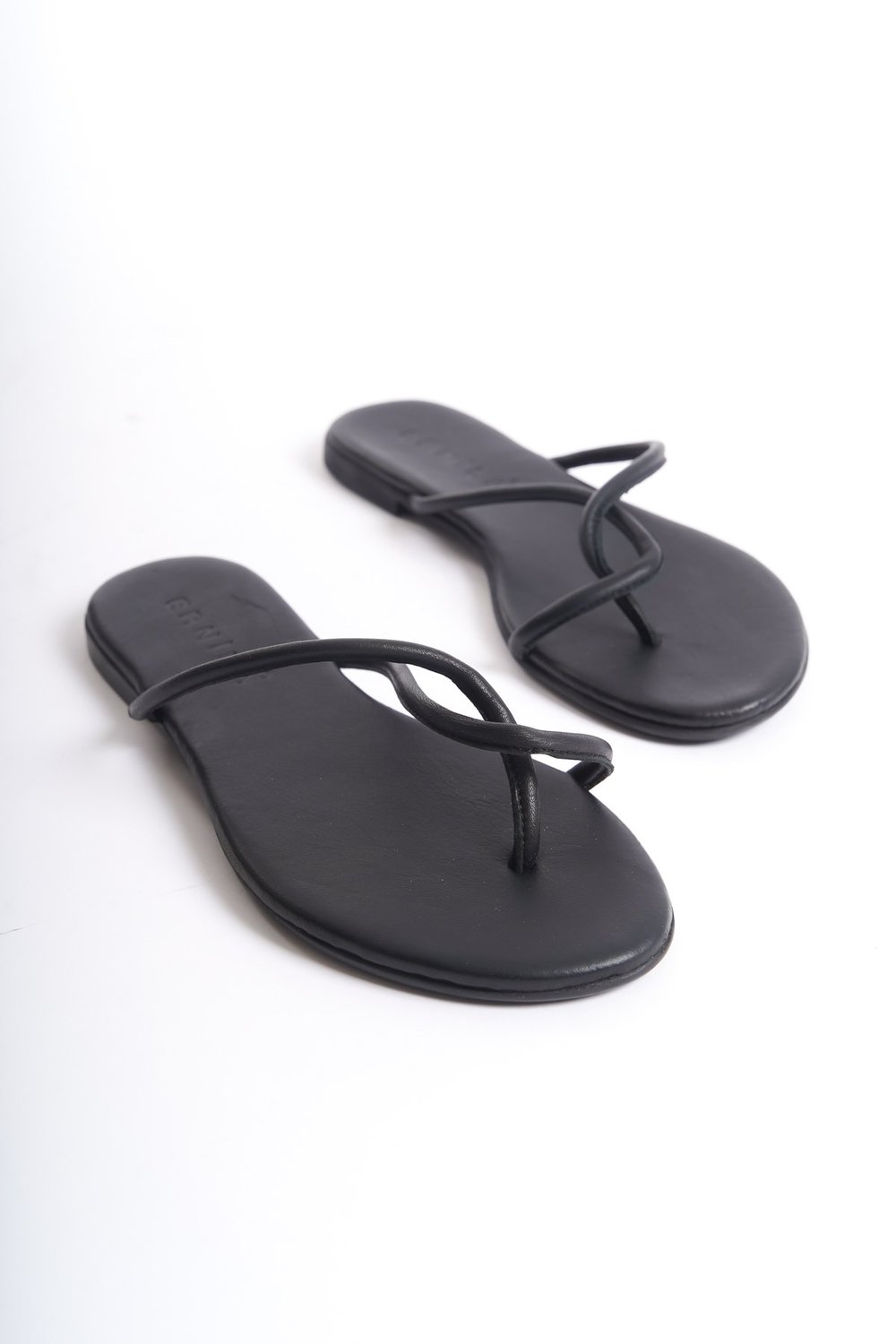 SHOES PARMAK ARASI HAKİKİ DERİ TERLİK