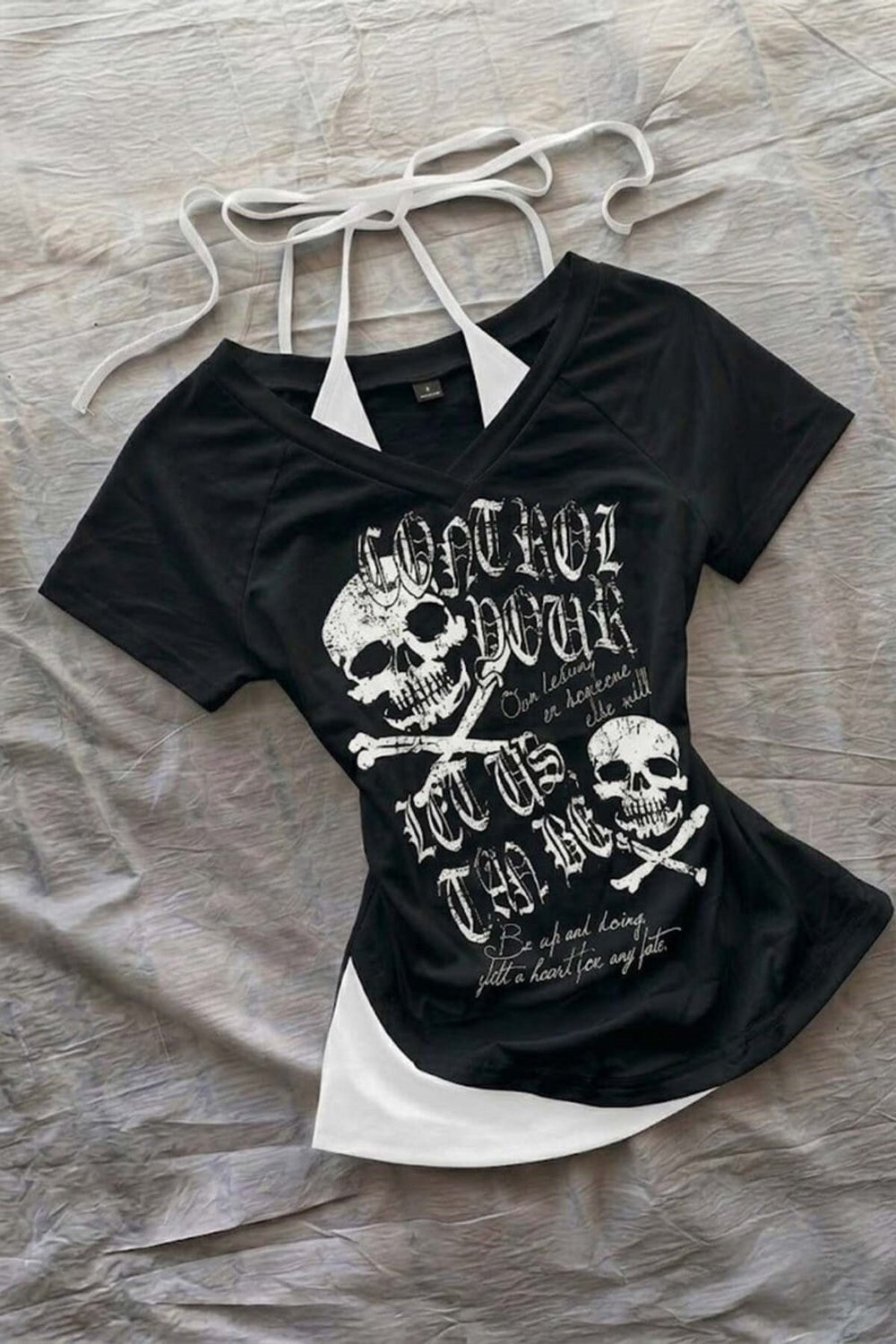 Gothic Skulls Control Baskılı Ek Askı Bağlama Detay Kısa Kollu Body