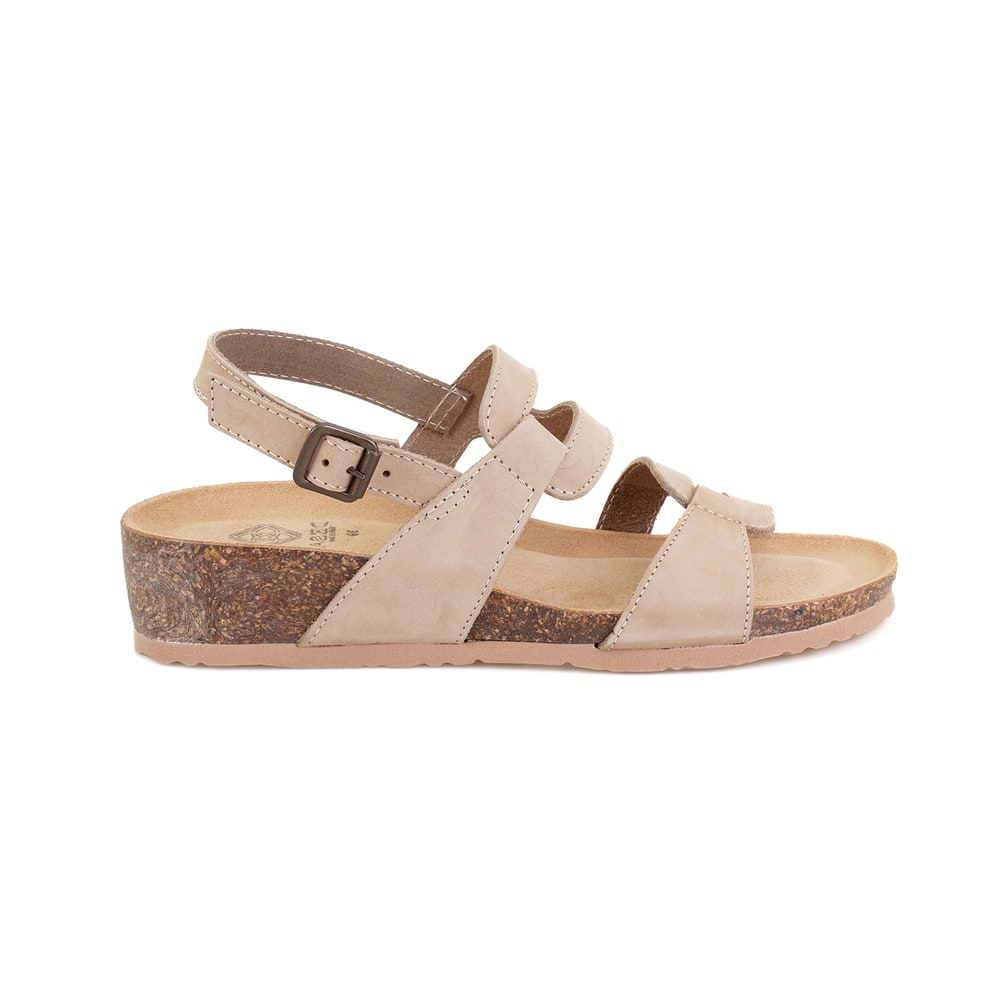 Kadın Bej Ayarlanabilir Tokalı Nubuk Deri Sandalet