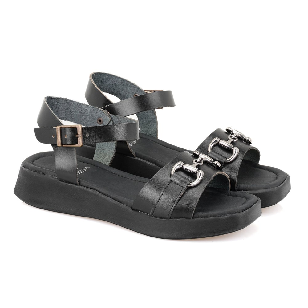 Kadın Siyah Ayarlanabilir Tokalı Deri Sandalet