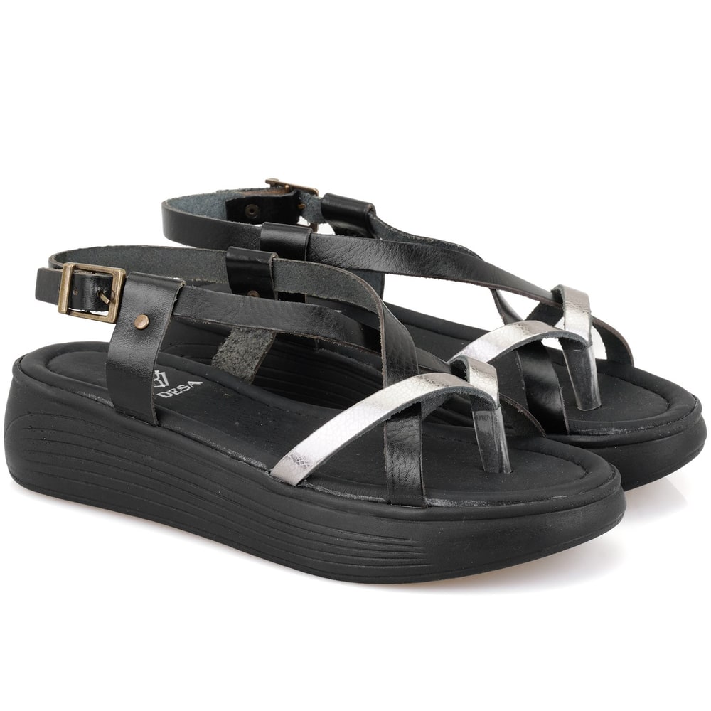 Kadın Siyah Dolgu Tabanlı Deri Sandalet