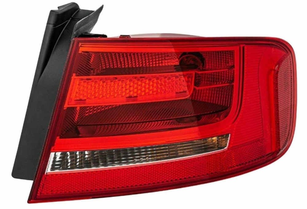 Audi A4 2008-2012 Model Arası Sağ Arka Stop Dış Taraf Depo Marka 8K5945096D 