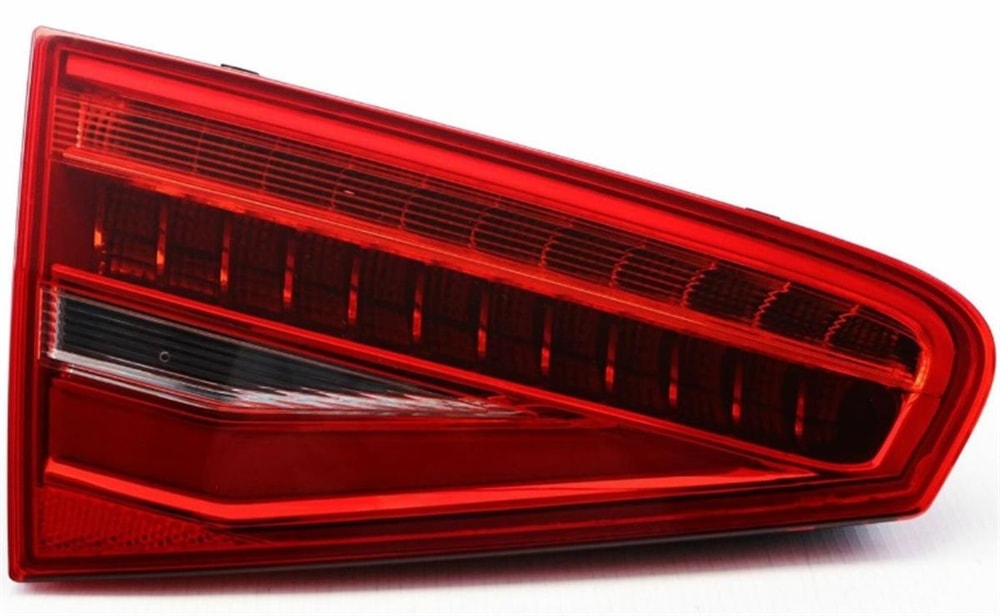 Audi A4 2013-2015 Model Arası Sol Arka Stop İç Taraf Depo Marka 8K5945094AC