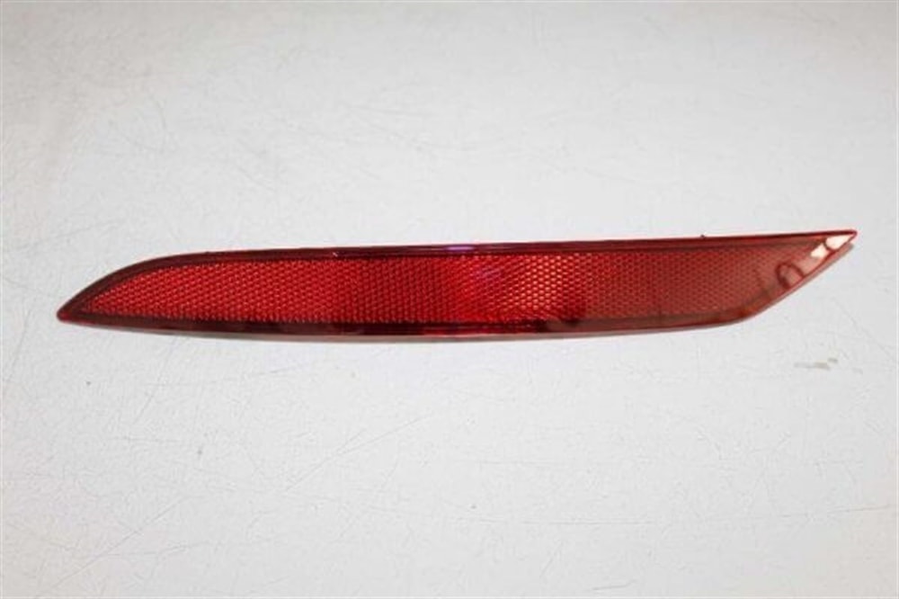 Golf 7 Arka Tampon Reflektörü Sol İthal