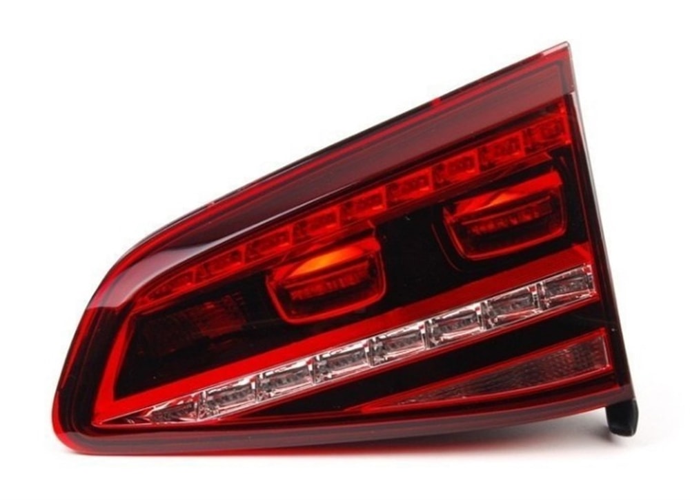 Volkswagen Golf 7 Stop Sağ İç {LED`Li} (Bagaj Kapağındaki) Magnetti Marelli 5G0945307F