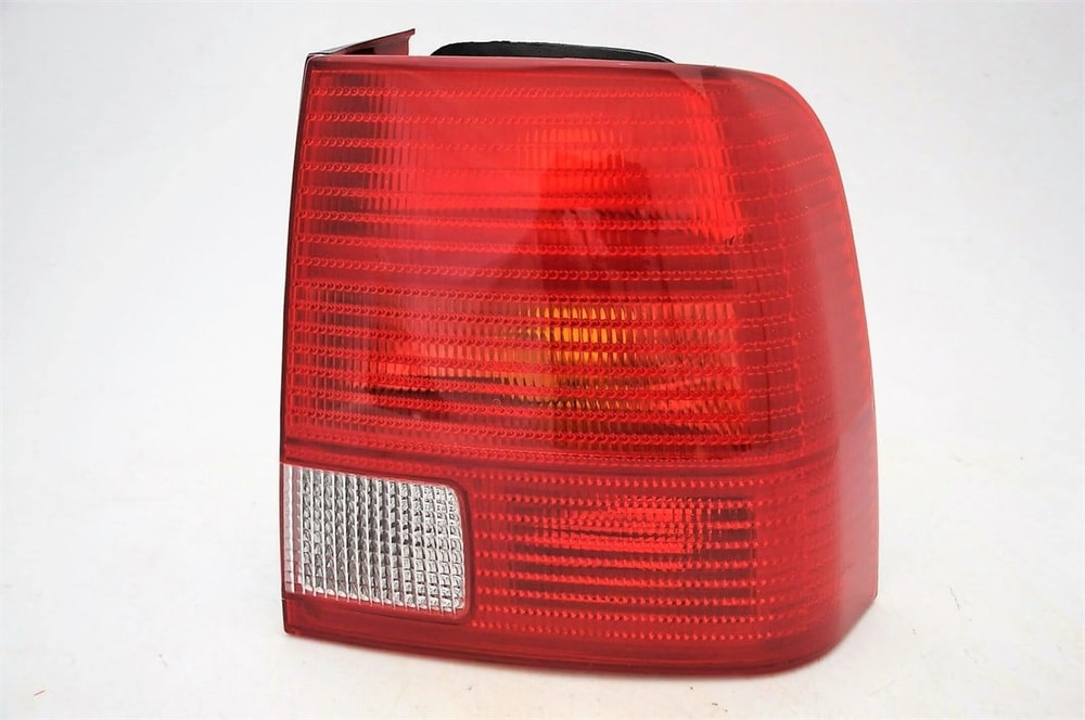Volkswagen Passat 97 Model Sonrası Sağ Stop Lampası