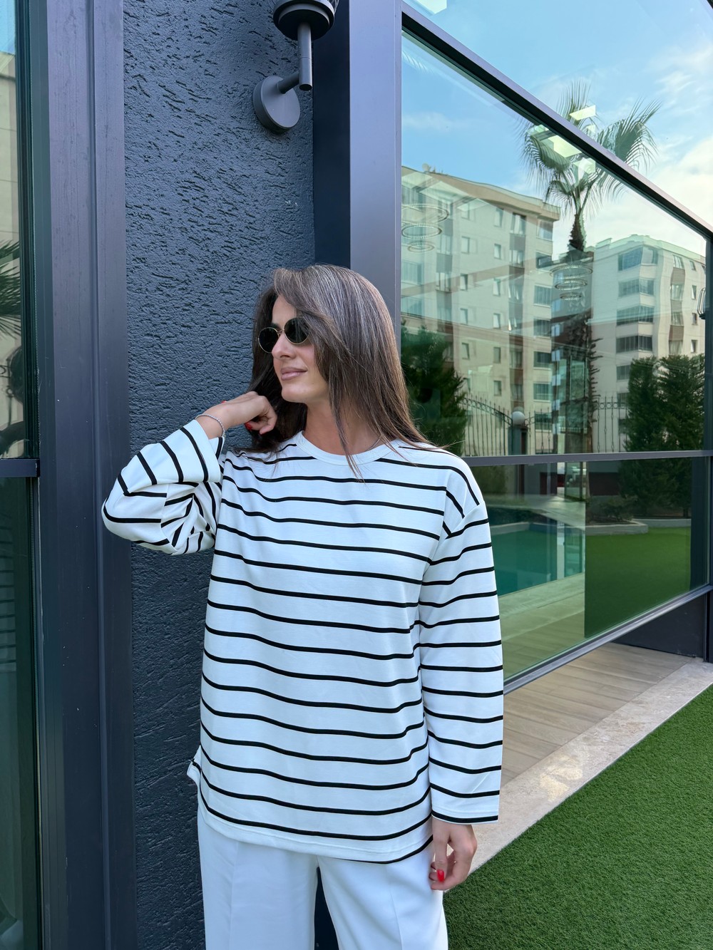 QULOVEYENİ GELENLER Beyaz Çizgili Basic Bluz