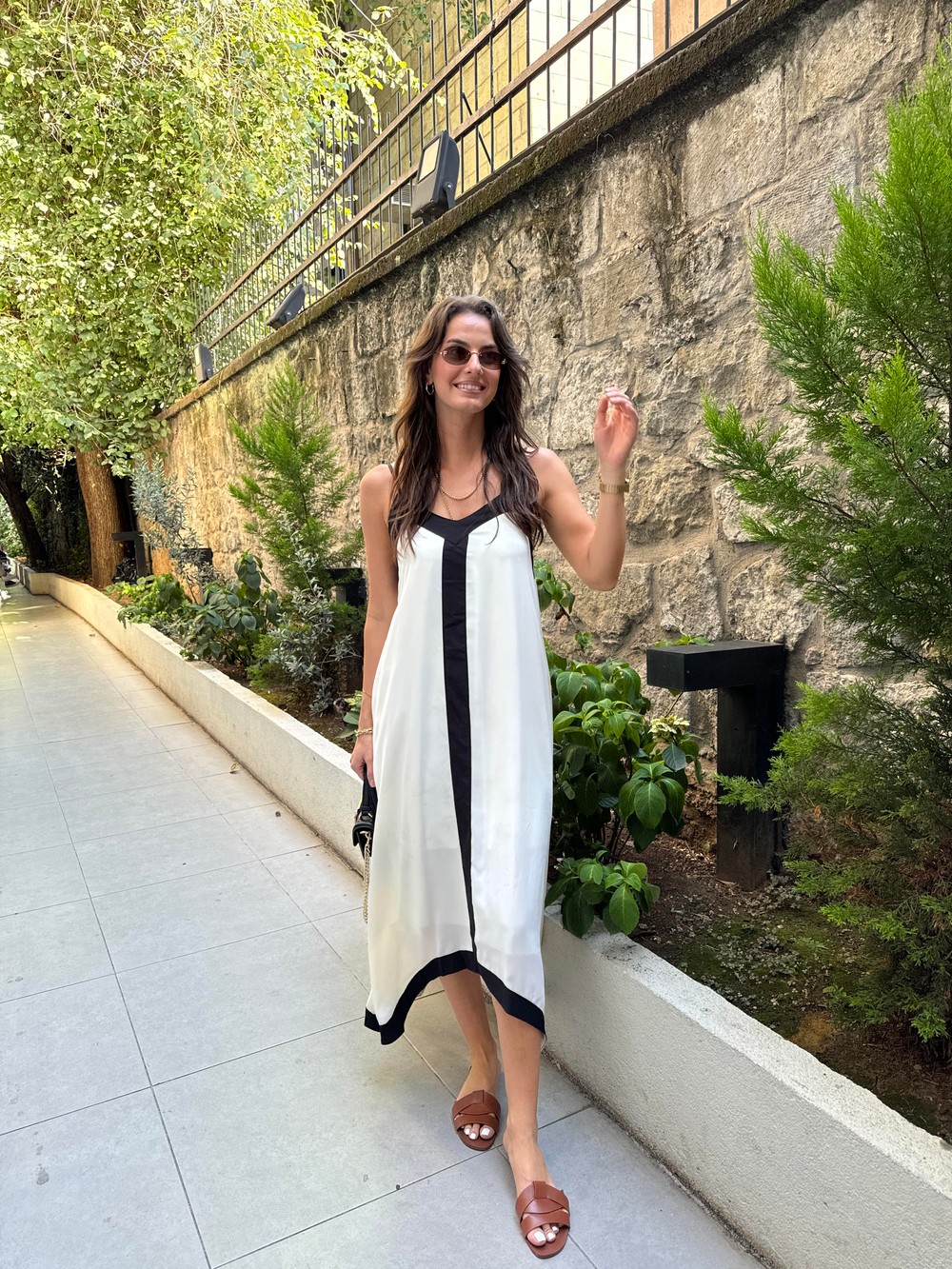 QULOVEElbiseAyarlanabilir Askılı Beyaz Sifon Elbise